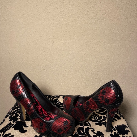 Black & Red Sequins Digi Skulls - Iron Fist Tempest Platform Stiletto Heels - Picture 5 of 11